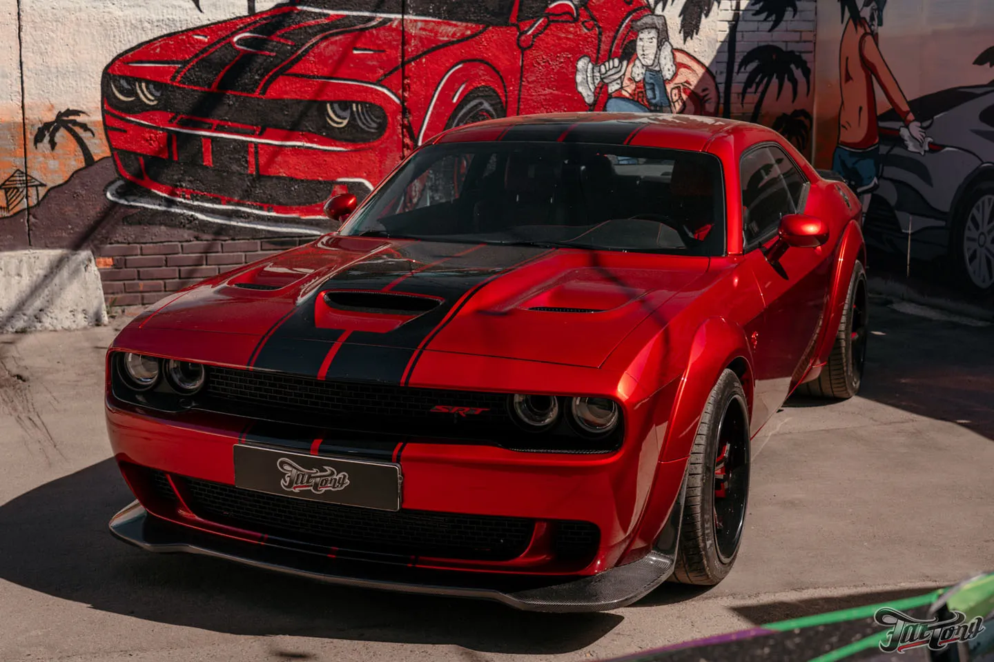 Вспомним большой проект по Dodge Challenger Hellcat?